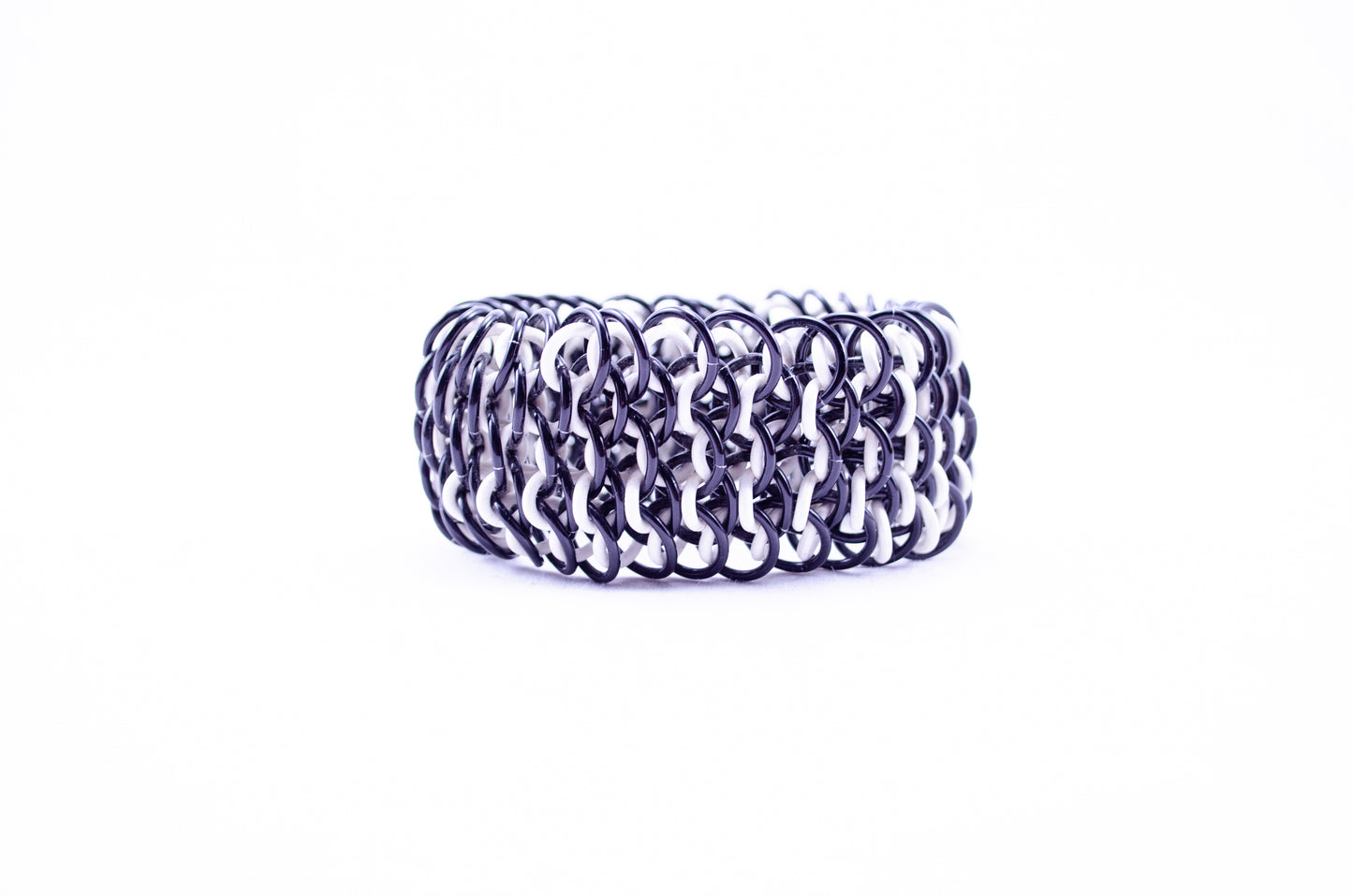 Colored Inside Rings Dragonscale Cuff