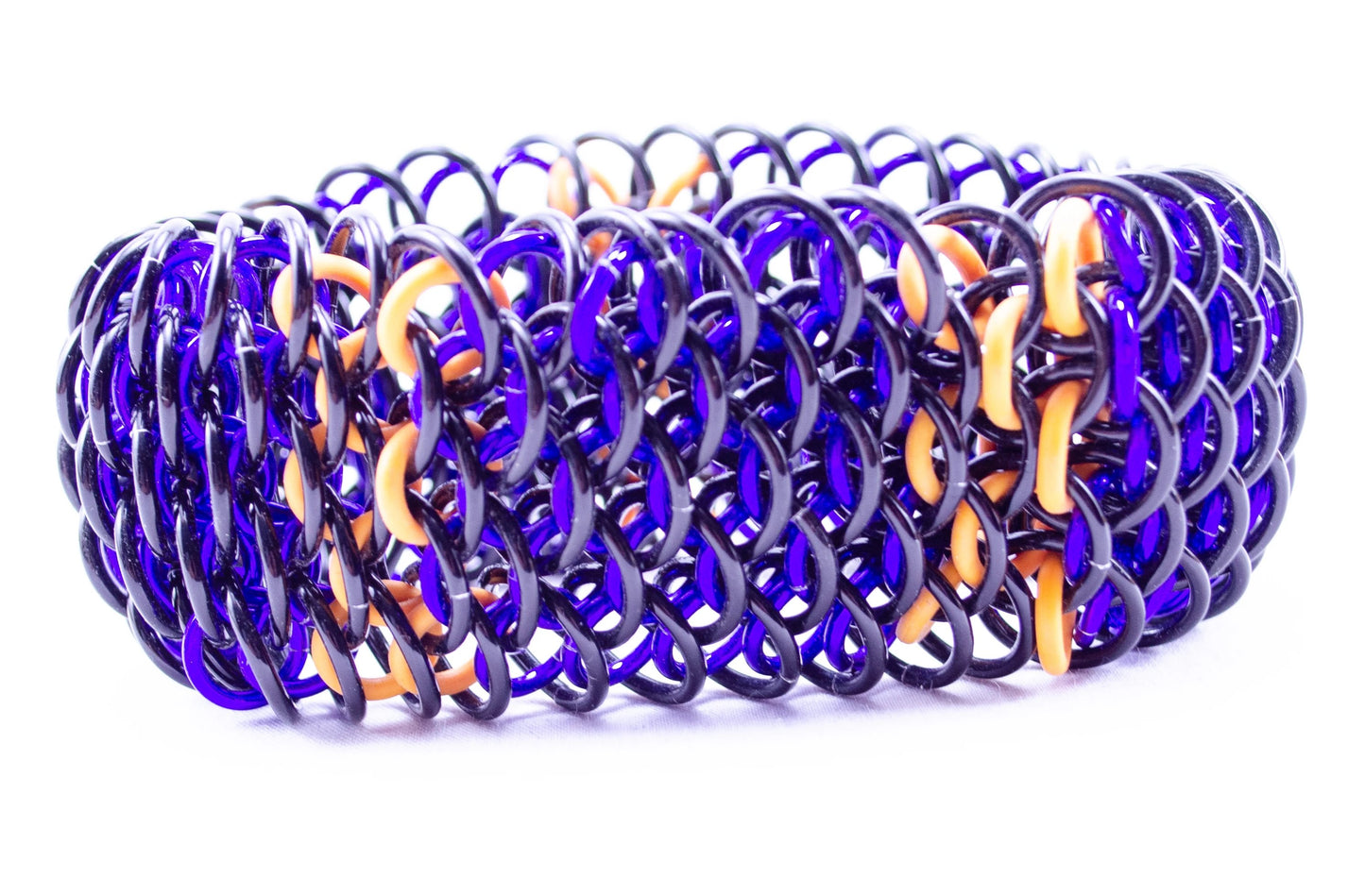 Horizontal Bars Dragonscale Cuff